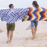 Gibt es ein Handtuch, das Nachhaltigkeit und Funktionalität vereint? Warum WOODSANDWAVES auf recyceltes PET setzt. - woodsandwaves.co