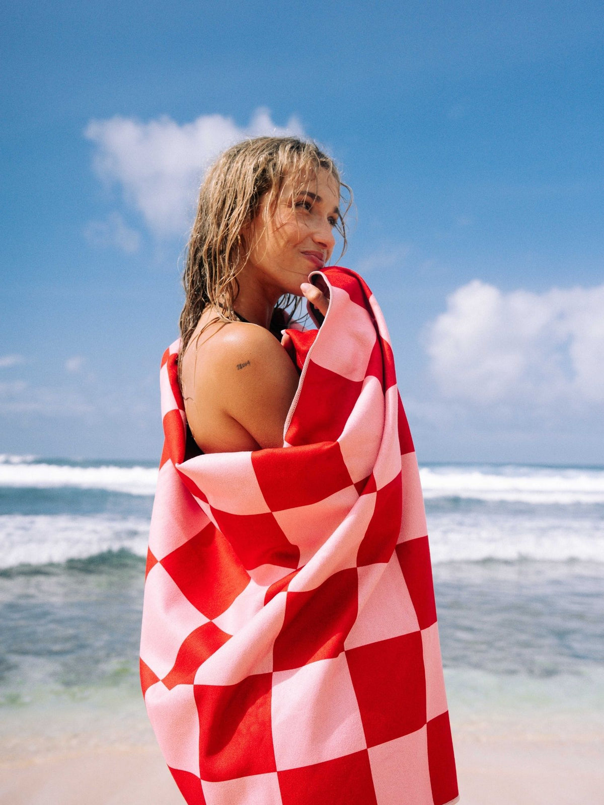 Cherry Checker - Sneldrogende reis- en strandhanddoek met geheim vakje