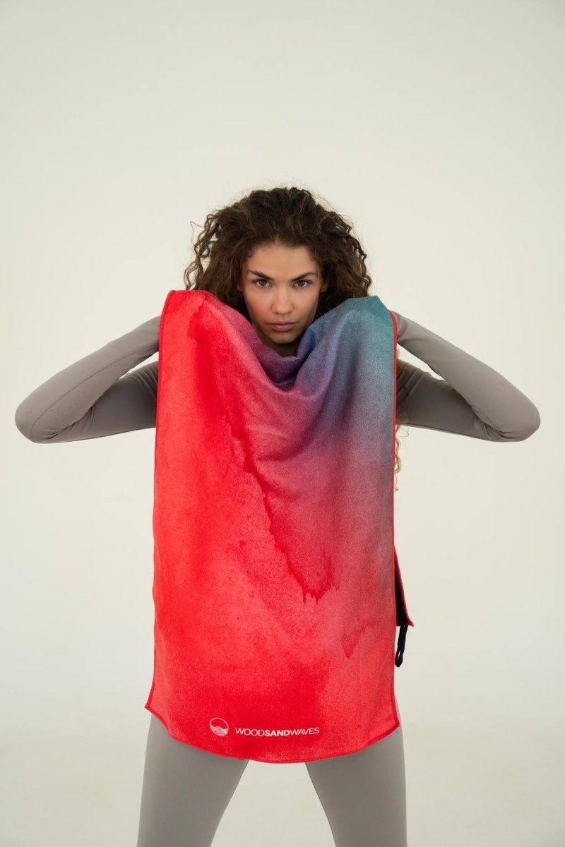 Active Flow - Sporthandtuch mit Magnet & Zipper - Tasche - woodsandwaves.co