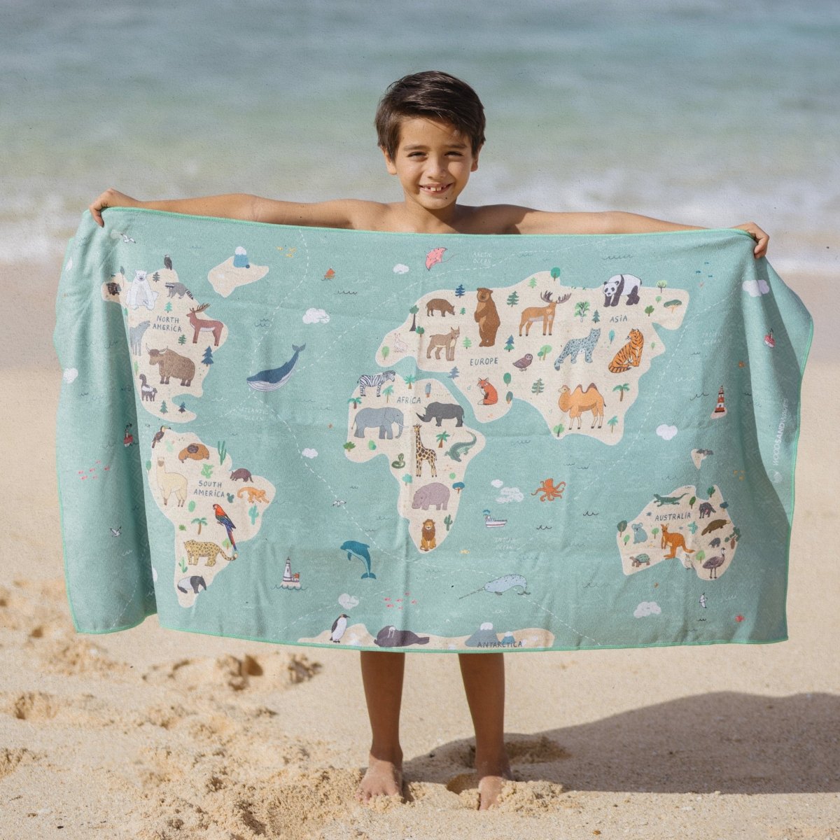Animal Map - Strandtuch für Kinder - schadstofffrei & sanft zur Haut - woodsandwaves.co