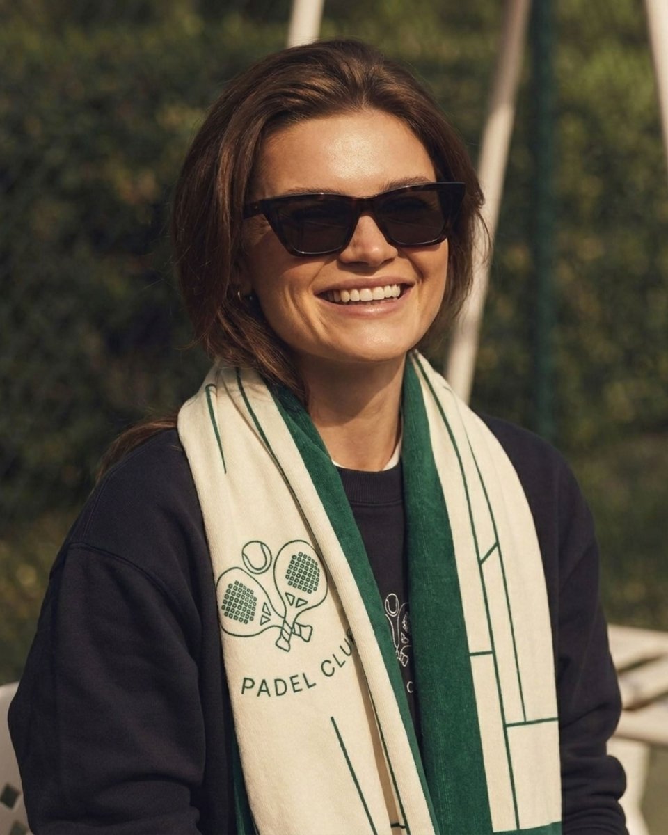 Court Vibes – Handtuch für Tennis & Padel | LiteLayerPro Mikrofaser - woodsandwaves.co