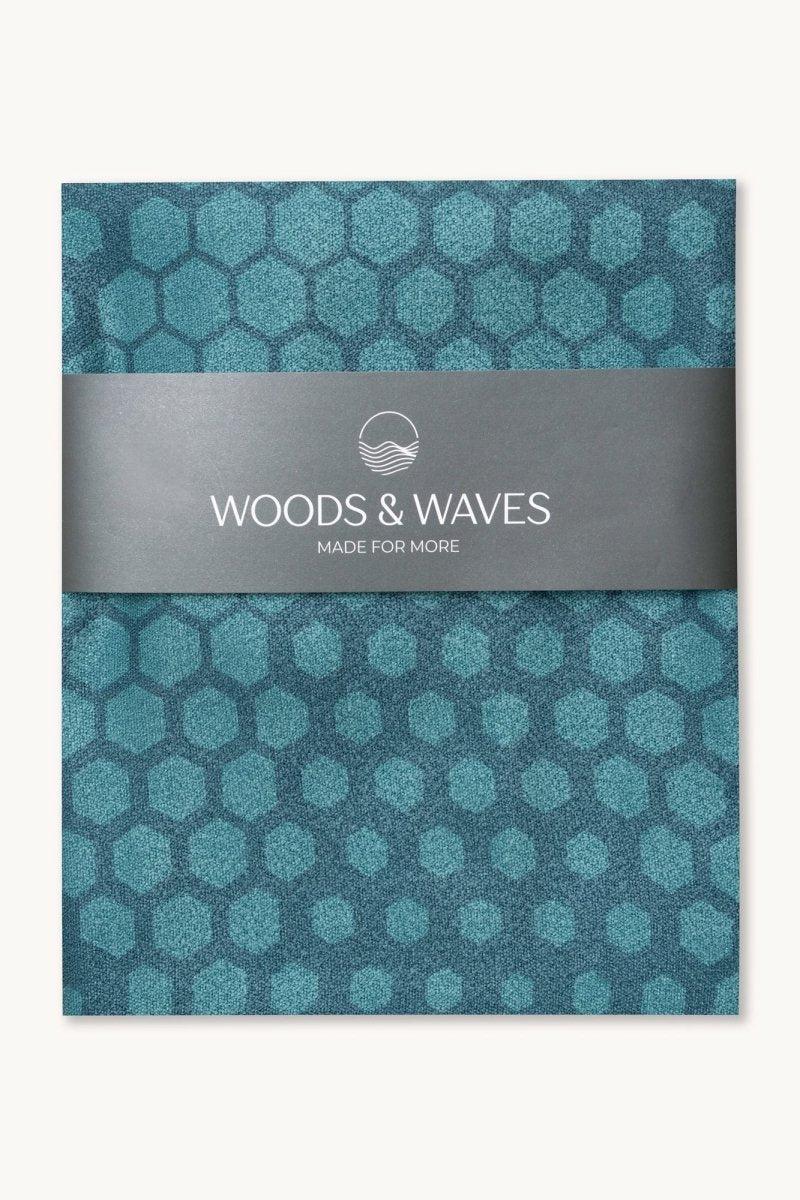 Forest Grid - Sporthandtuch mit Magnet & Zipper-Tasche - woodsandwaves.co