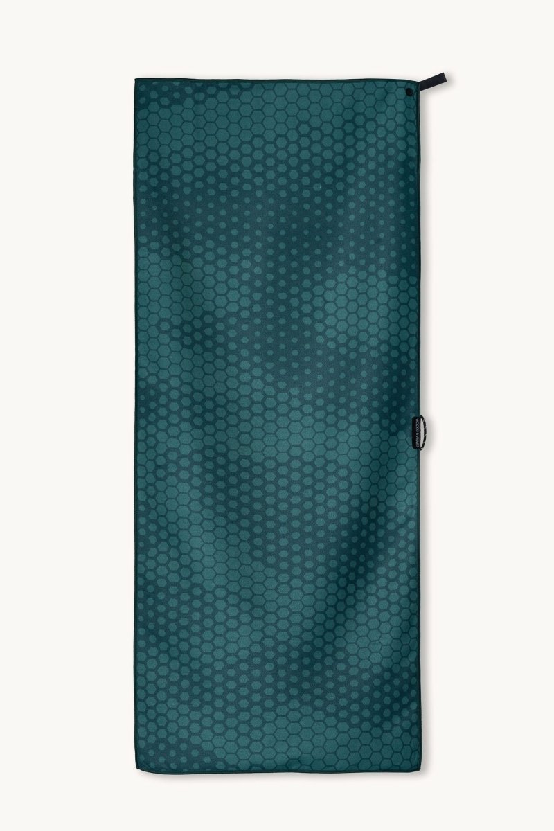 Forest Grid - Sporthandtuch mit Magnet & Zipper-Tasche - woodsandwaves.co