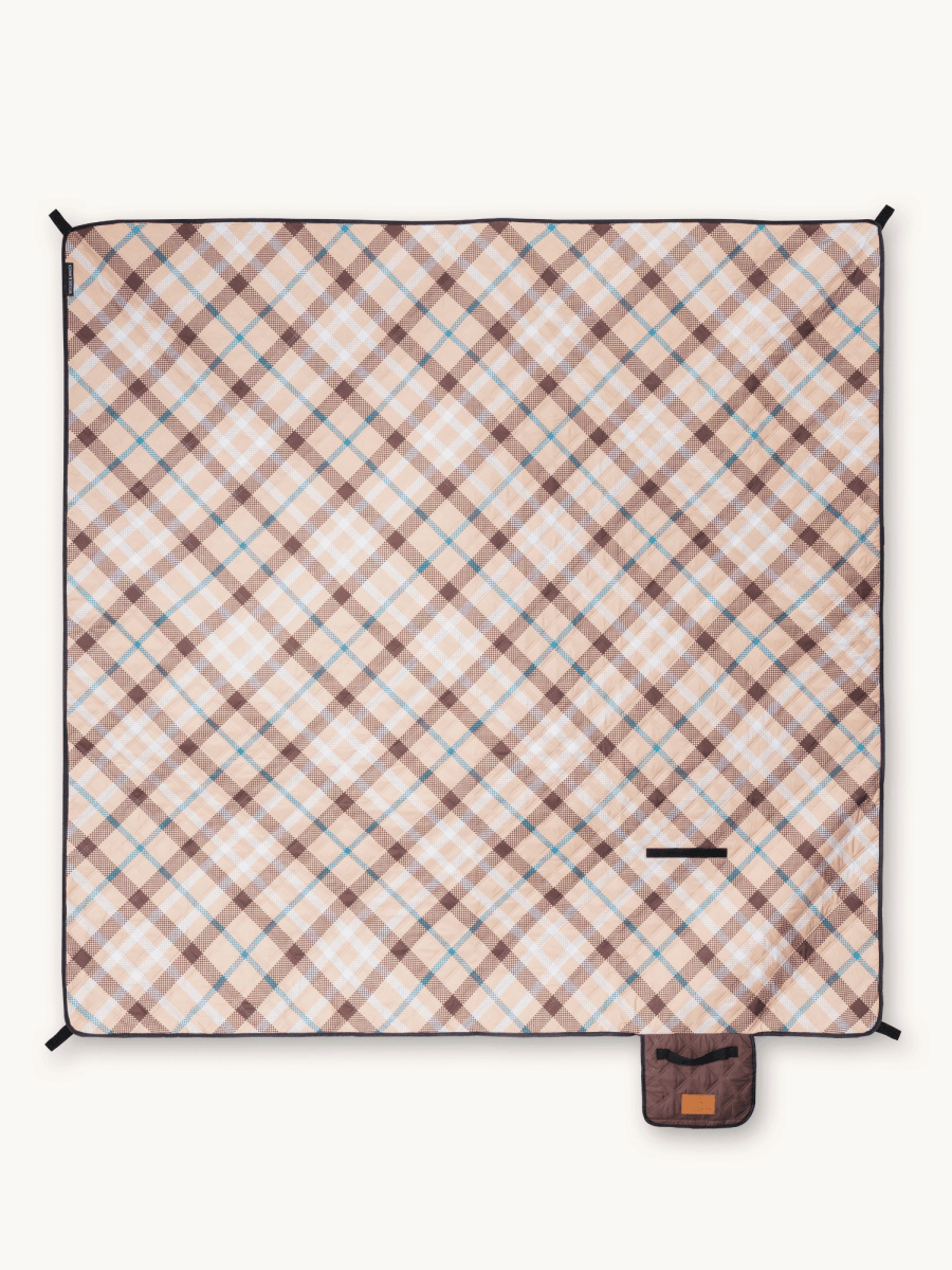 Golden Fields - Picknick - und Stranddecke (isoliert) 200 x 200 cm - XXL Picknickmatte aus recyceltem PET - wasserdicht und wärmend - woodsandwaves.co