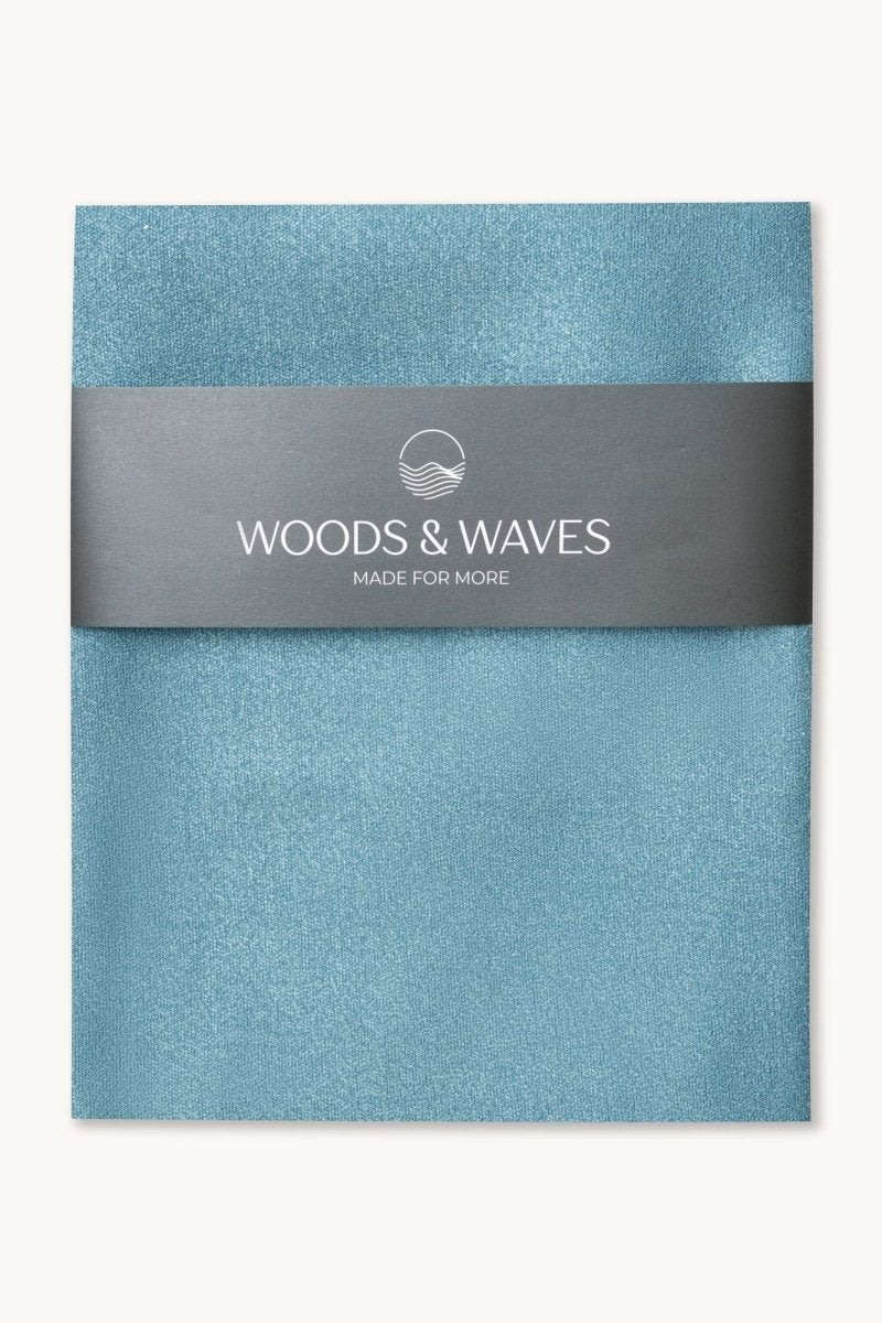 Good Mood - Sporthandtuch mit Magnet & Zipper-Tasche - woodsandwaves.co