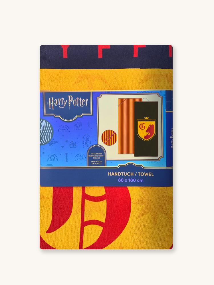 Gryffindor Strandtuch – Harry Potter x Woods & Waves – Schnelltrocknendes Strandtuch mit Geheimfach - woodsandwaves.co