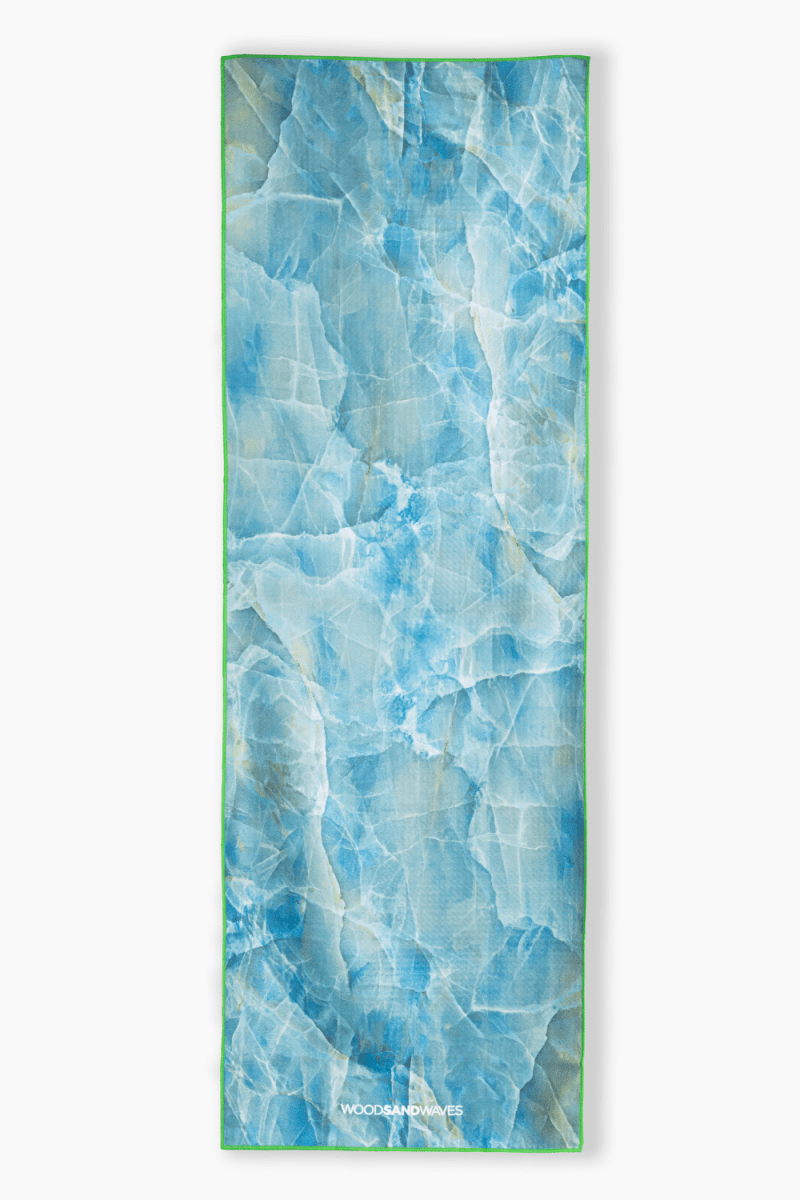 Jade Healing - Rutschfestes Yoga-Handtuch mit Silikon-Noppen - woodsandwaves.co