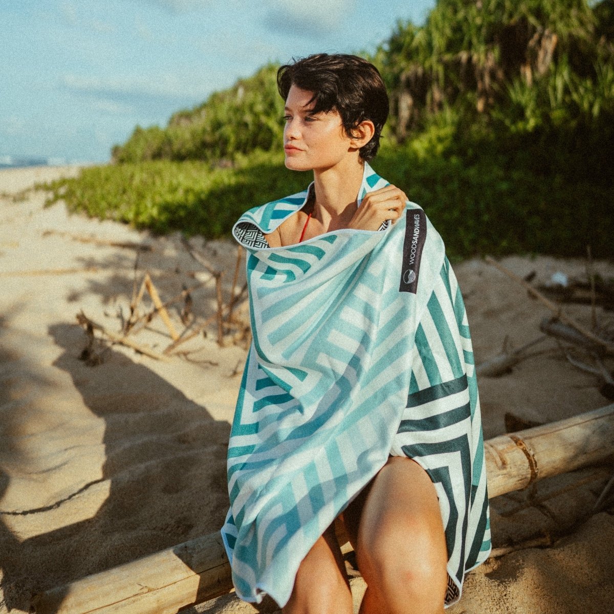 Mint Relaxation - Schnelltrocknendes Reise - und Strandtuch mit Geheimfach - woodsandwaves.co