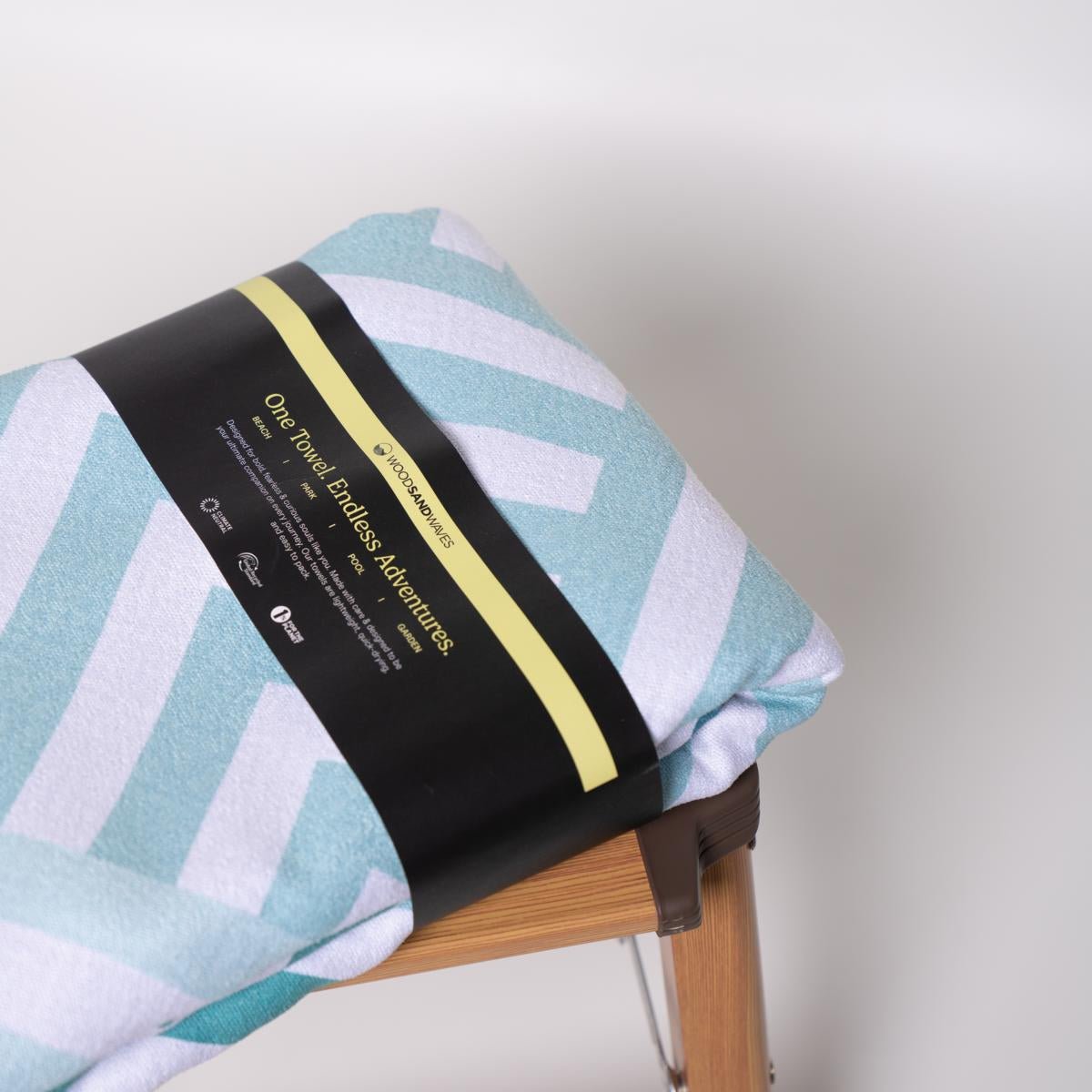 Mint Relaxation - Strandtuch für Kinder - schadstofffrei & sanft zur Haut - woodsandwaves.co