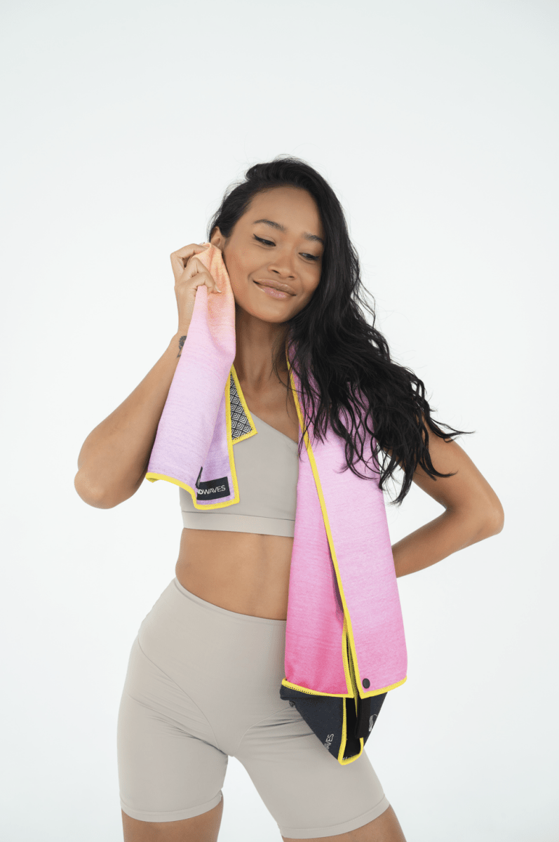 Peaceful Heaven - Sporthandtuch mit Magnet & Zipper - Tasche - woodsandwaves.co