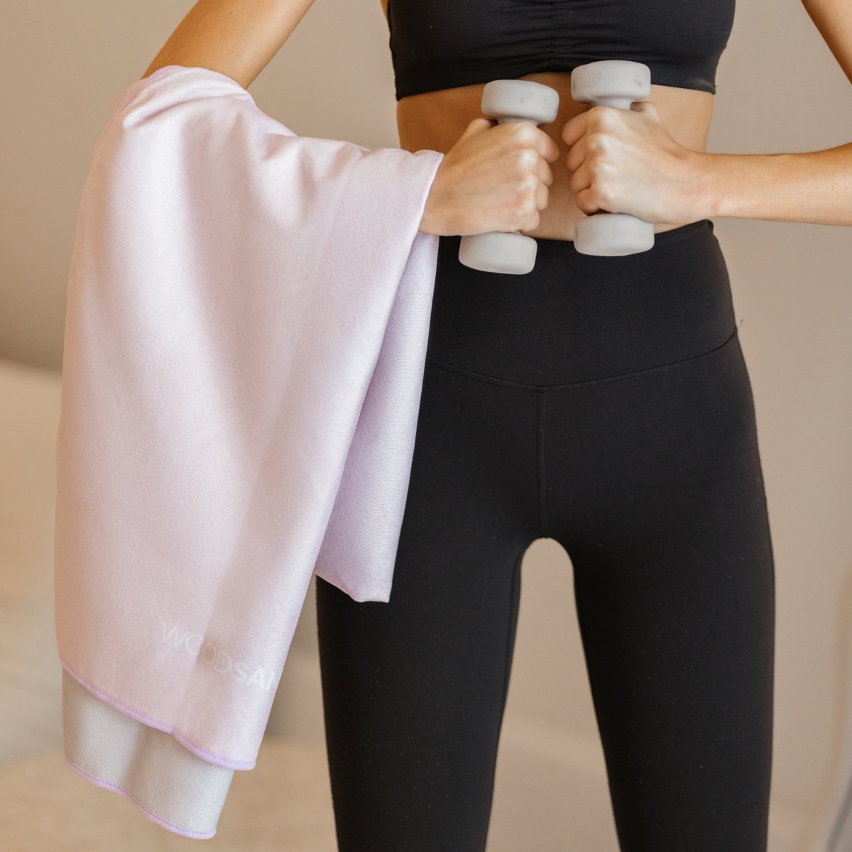 Pink Marshmallow - Rutschfestes Yoga - Handtuch mit Silikon - Noppen - woodsandwaves.co