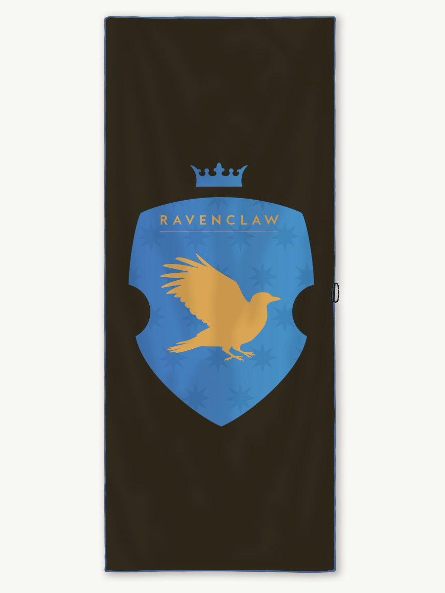 Ravenclaw Strandtuch – Harry Potter x Woods & Waves – Schnelltrocknendes Strandtuch mit Geheimfach - woodsandwaves.co