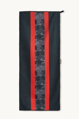 Redline - Sporthandtuch mit Magnet & Zipper-Tasche - woodsandwaves.co