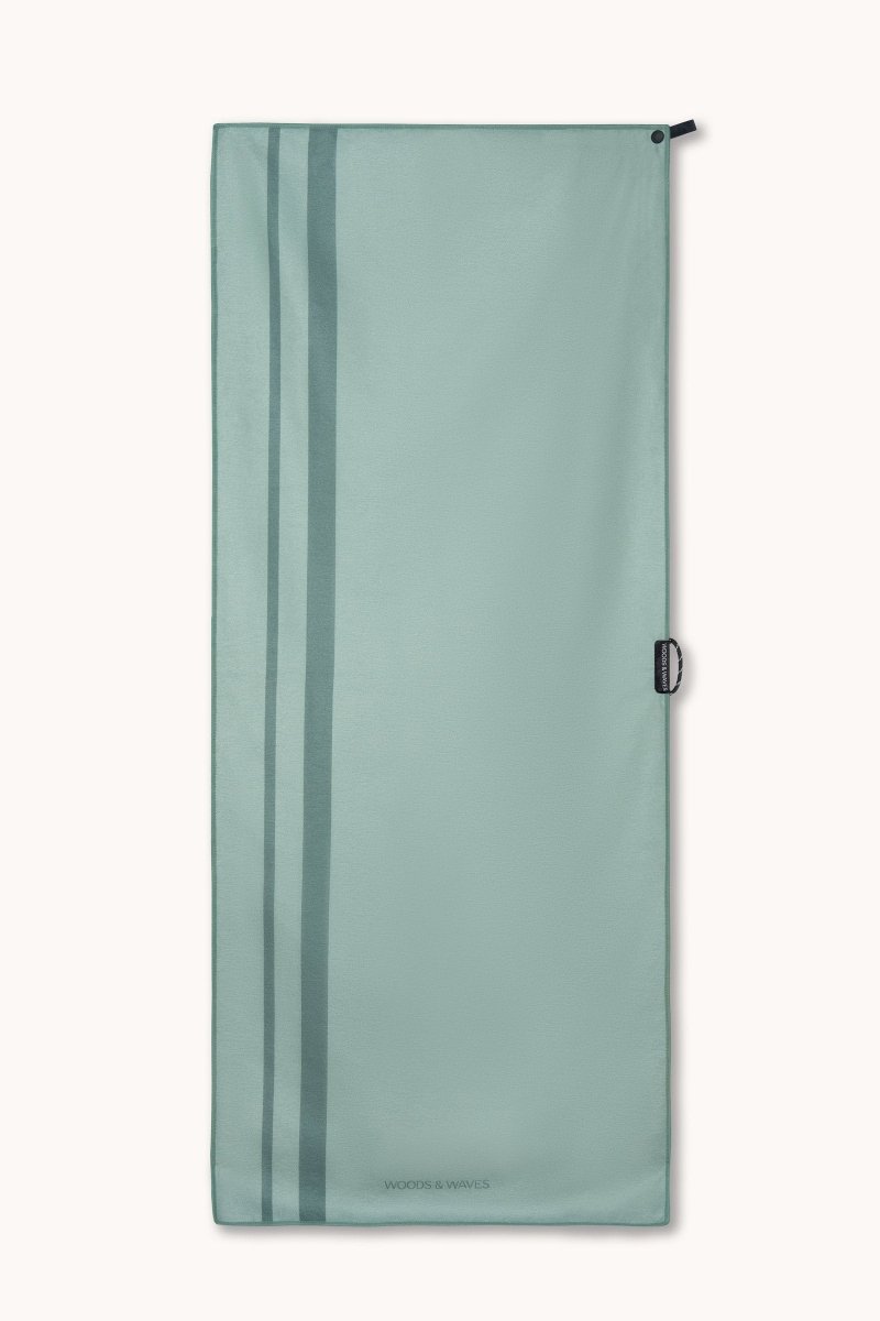 Sporthandtuch Bay mit Magnet & Zipper-Tasche - Premium Grip 2.0 - woodsandwaves.co