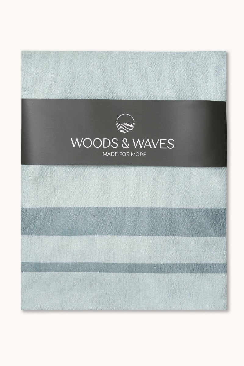 Sporthandtuch Bay mit Magnet & Zipper-Tasche - Premium Grip 2.0 - woodsandwaves.co