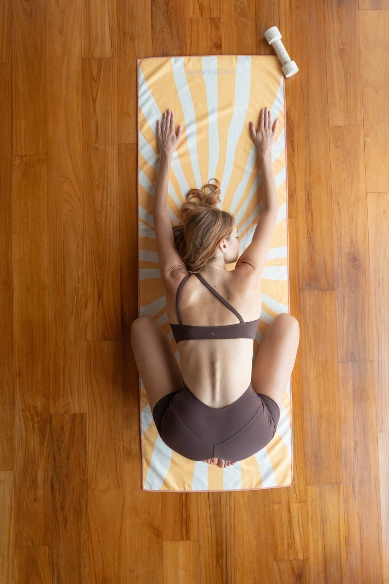 Sunshine - Rutschfestes Yoga-Handtuch mit Silikon-Noppen - woodsandwaves.co