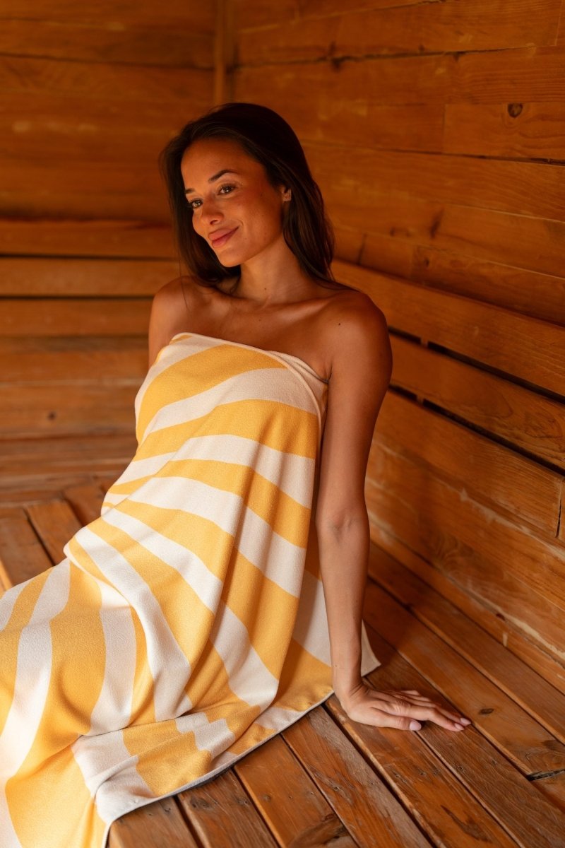 Sunshine - Saunatuch aus Premium Mikrofaser (200 x 80 cm) - woodsandwaves.co